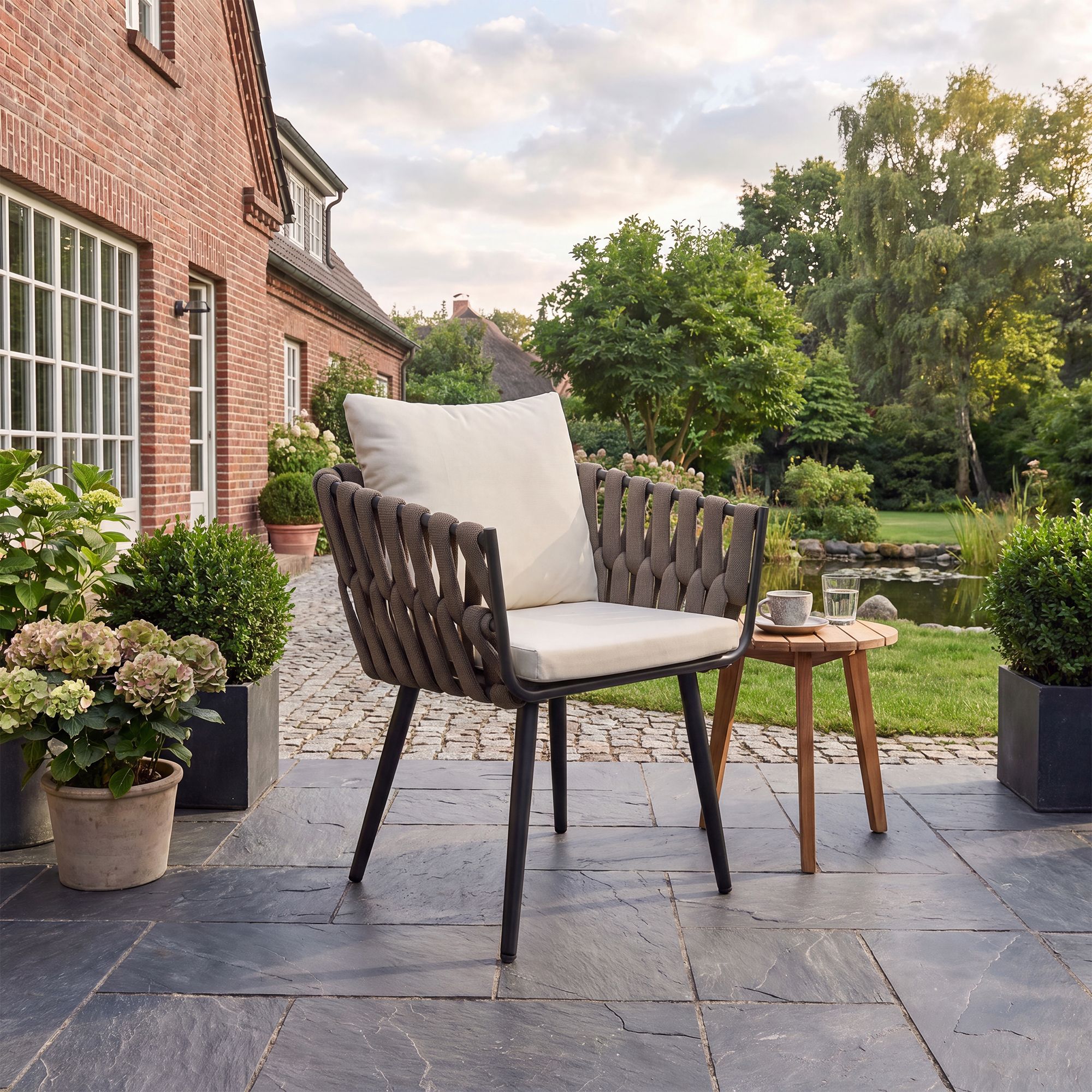 Tuinstoel Lombardia taupe met zitkussen