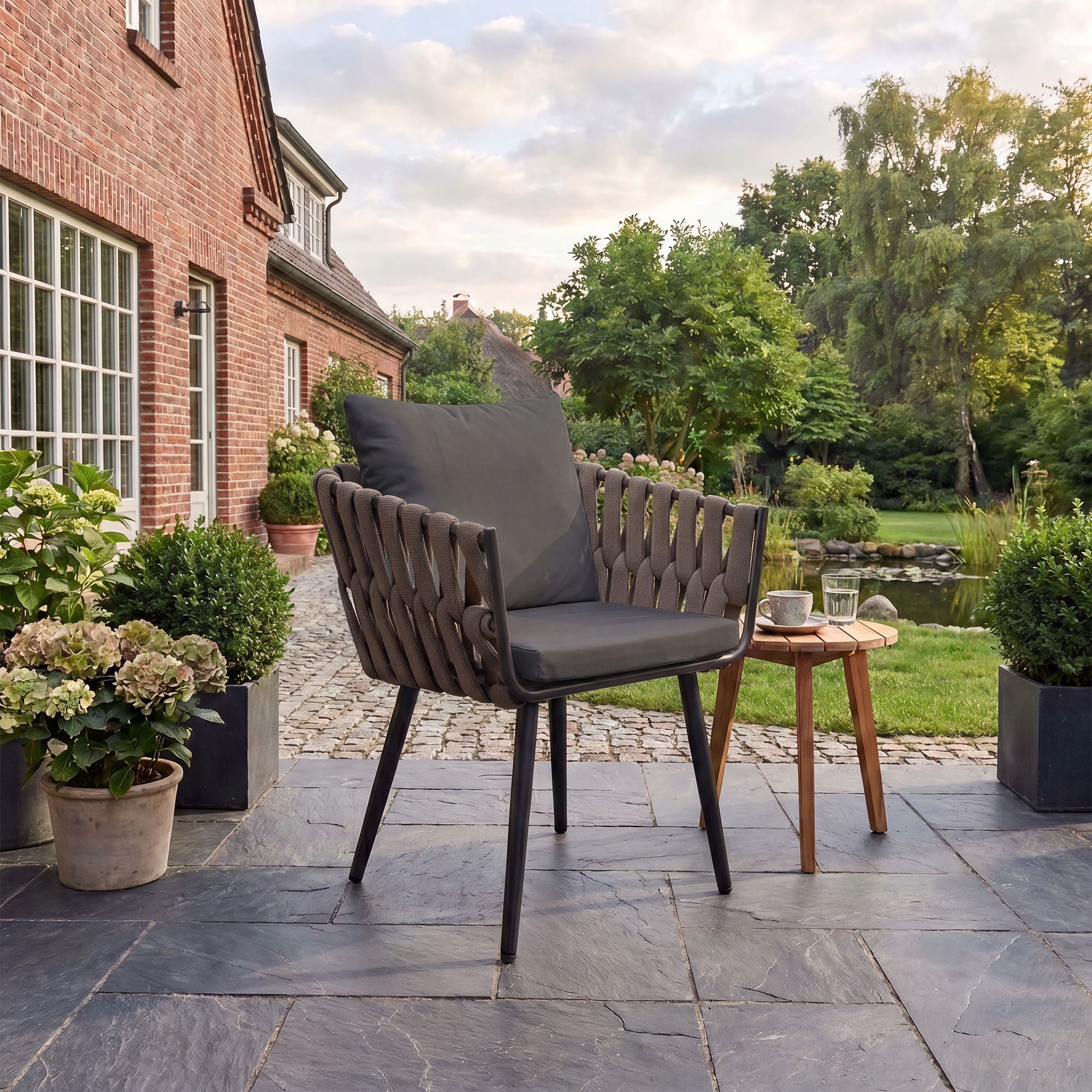 Tuinstoel Lombardia taupe met zitkussen