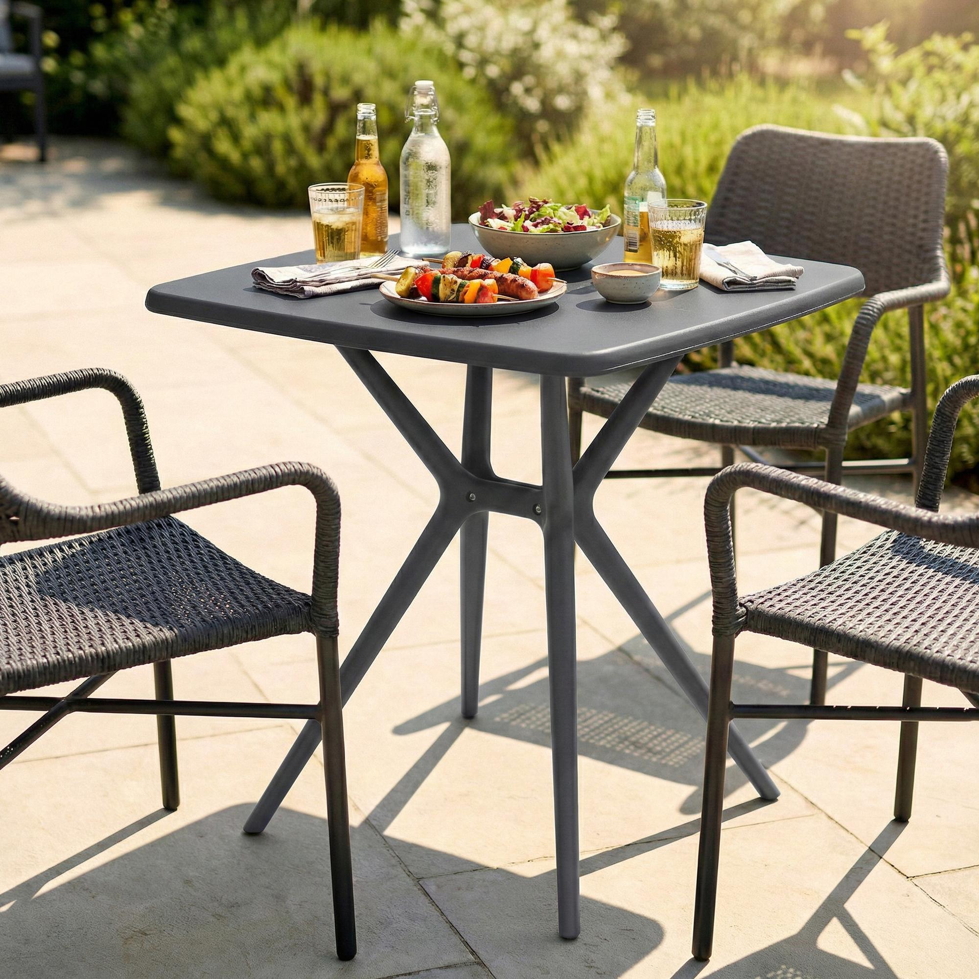 Tuintafel Becky
