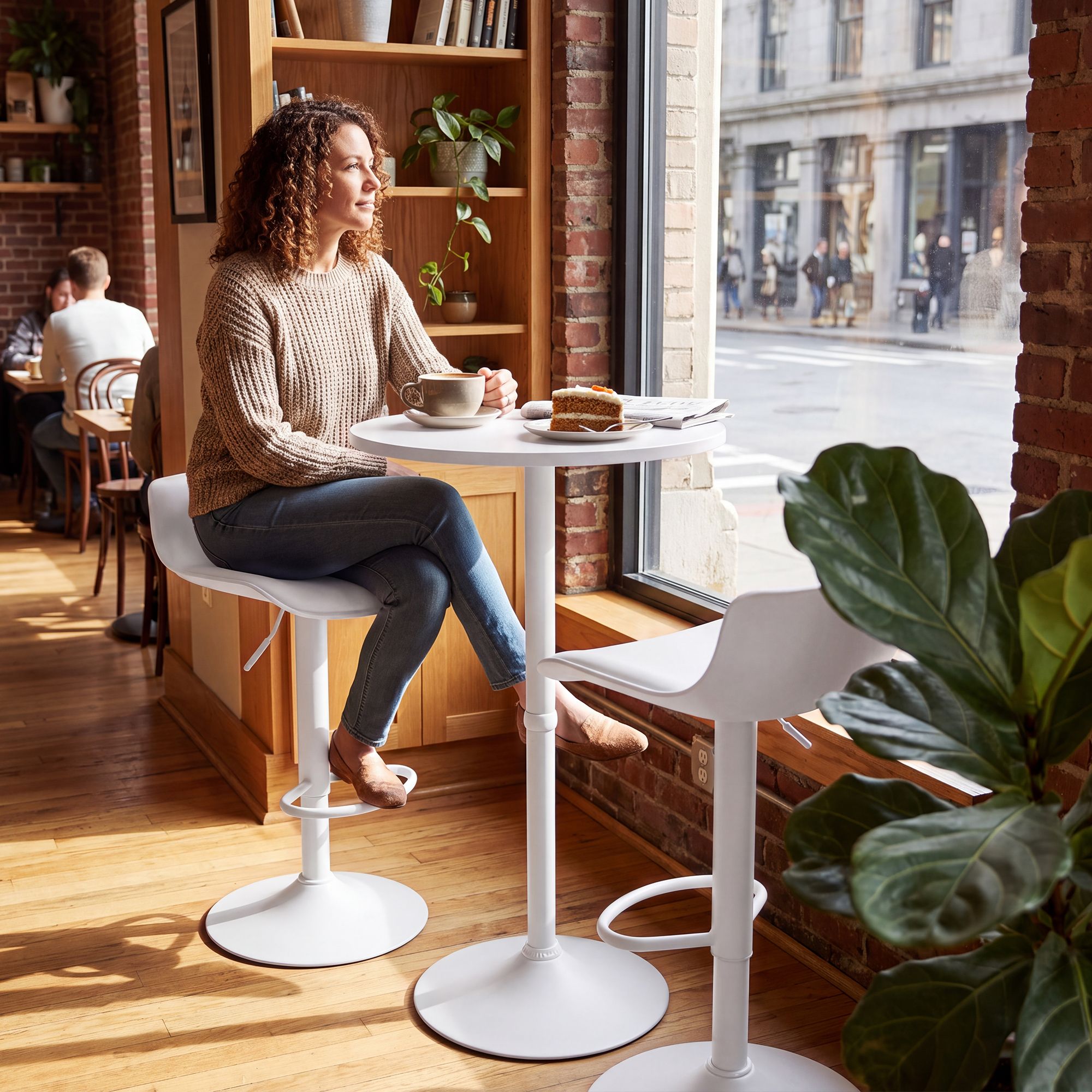 Barset Navo met 2 barkrukken in lederlook