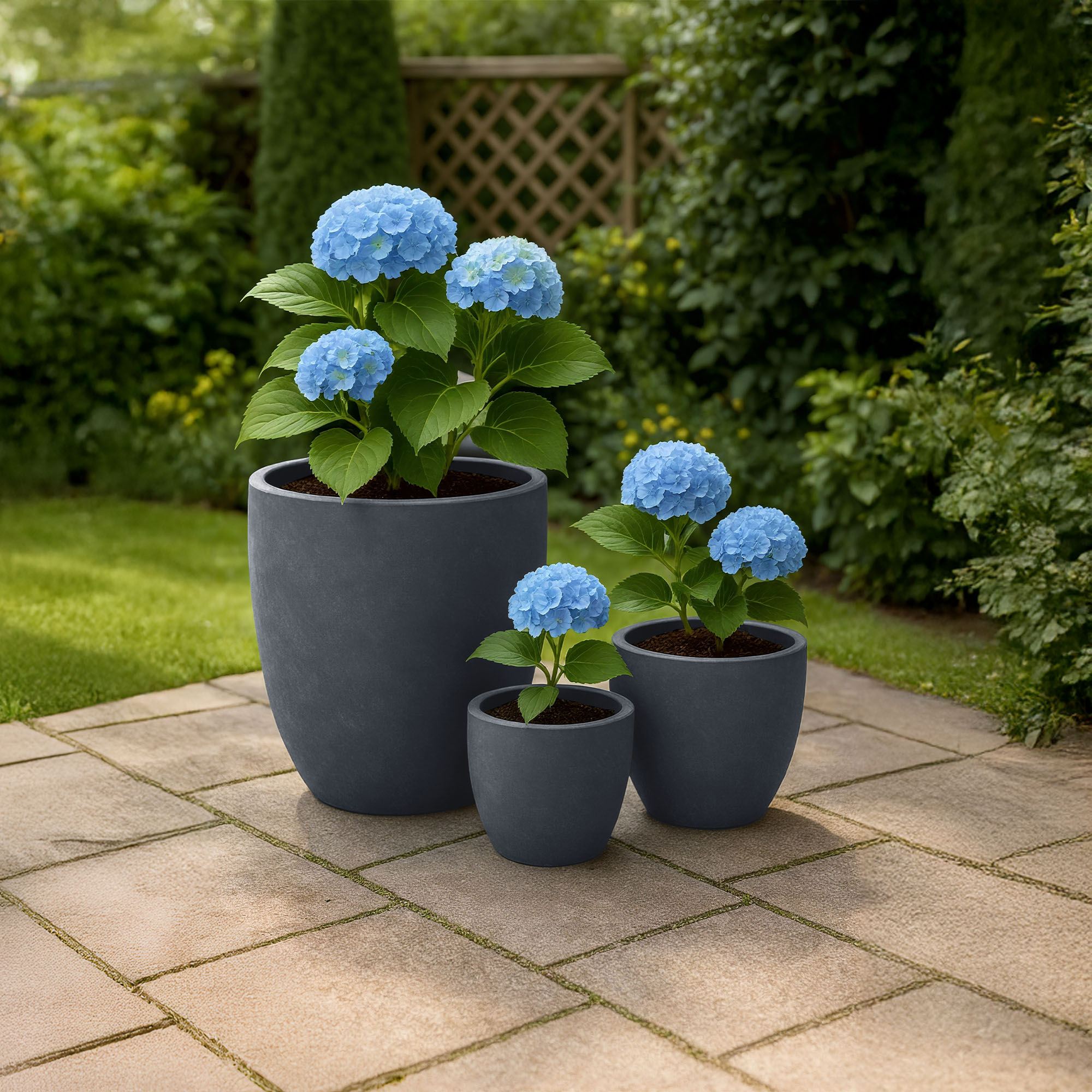 Set van 3 ronde plantenbakken 1